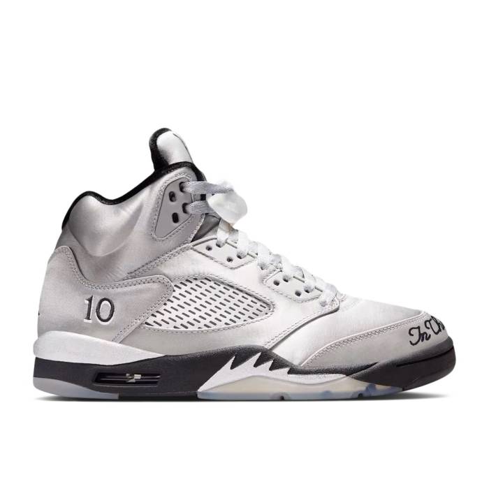 ナイキ エアジョーダン Air Jordan 【 Wmns Jordan 5 Retro Wings Women Medium Grey/Black/Metallic Silver 】 レトロ レディース 灰色 グレー 黒色 ブラック Silver 銀色・シルバー