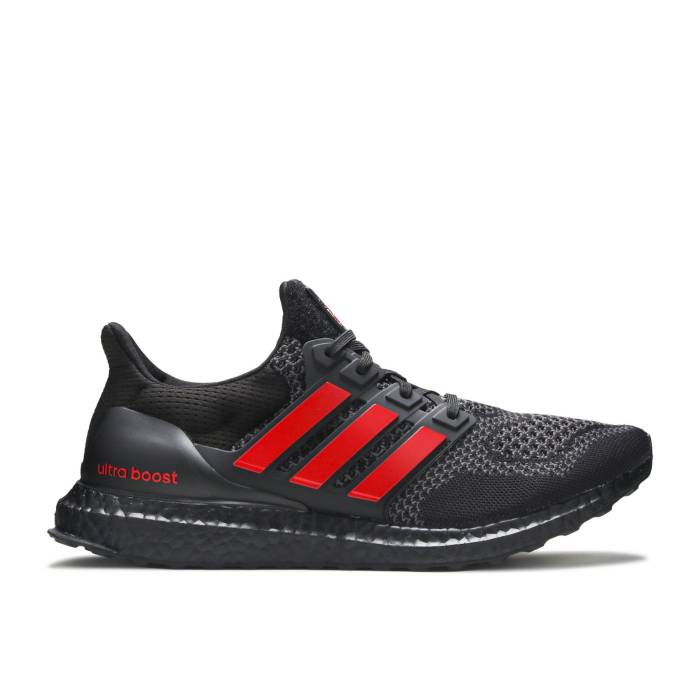 アディダス Adidas 【 Ultraboost 1.0 \u0027Ncaa Pack - Louisville\u0027 Men Core Black/Scarlet/Grey Five 】 メンズ 中核グループ 黒いこと 黒いこと 薄墨色 薄墨色