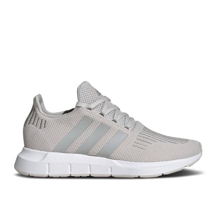 アディダス Adidas 【 Wmns Swift Run 1.0 \u0027Grey Silver Metallic\u0027 Women Grey One/Grey Two/Silver Metallic 】 Swift 幽客 Silver しろがね色・しろがね色 レディース 薄墨色 薄墨色 Silver しろがね色・しろがね色