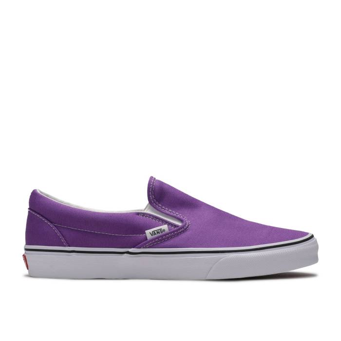ヴァンズ Vans 【 Classic Slip-On \u0027Dewberry\u0027 Men Dewberry/True White 】 古典派音楽 slip-on スリッポン メンズ 白いこと 白いこと