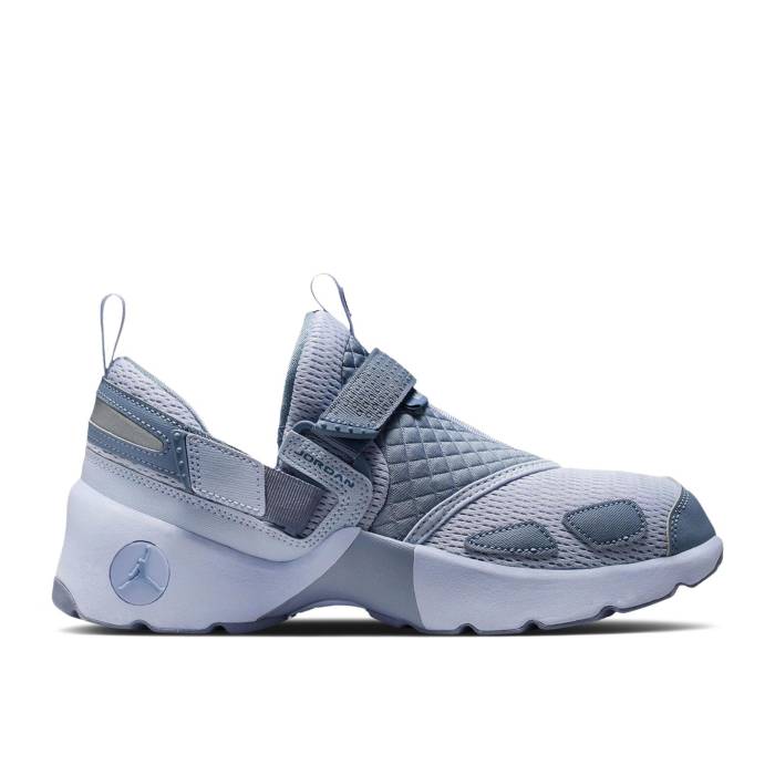 ナイキ エアジョーダン Air Jordan 【 Wmns Jordan Trunner Lx \u0027Ghost Ashen Slate\u0027 Women Ghost/Reflective Silver/Ashen Slate/Ashen Slate 】 レディース Silver しろがね色・しろがね色