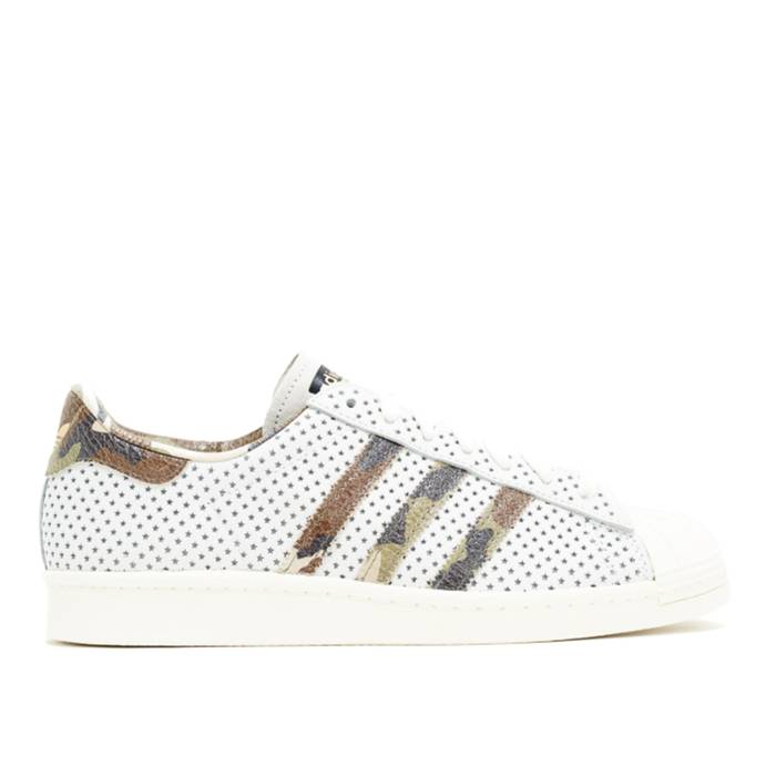 アディダス Adidas 【 Superstar 80S Qs 'Camo Stripes' Men Vintage White / Black / Legacy White 】 Superstar スーパースター メンズ vintage ビンテージ・ヴィンテージ 白色 ホワイト 黒色 ブラック legacy レガシー｜スニケス