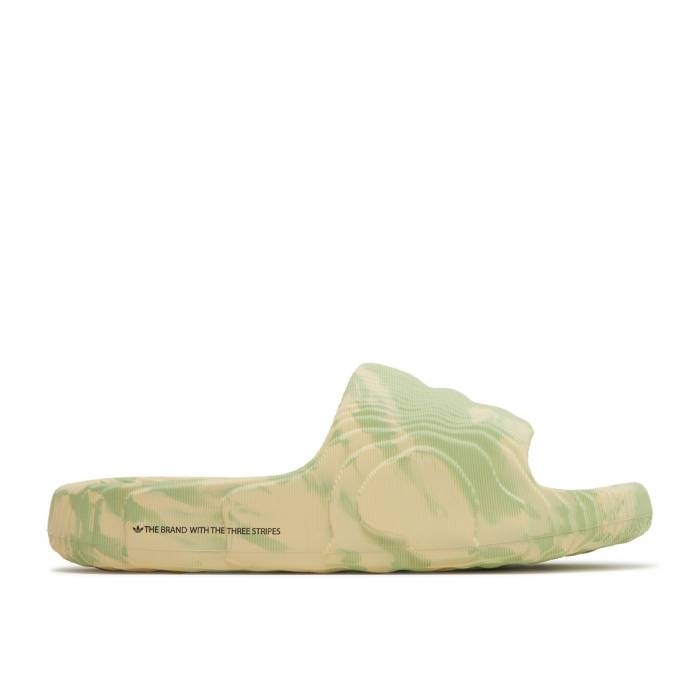アディダス Adidas 【 Adilette 22 Slides \u0027Magic Lime Desert Sand\u0027 Men Magic Lime/St Desert Sand/Magic Lime 】 アディレッタ 菩提樹 メンズ 神通力 菩提樹 砂色・砂子