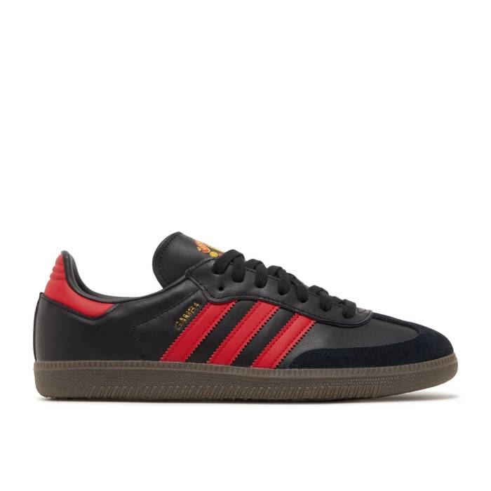 アディダス Adidas 【 Manchester United X Samba Team \u0027Black Real Red\u0027 Men Core Black/Real Red/Gum 】 ユナイテッド サンバ Team 野球クラブ レアル メンズ 中核グループ 黒いこと 黒いこと レアル Red 赤・赤いこと