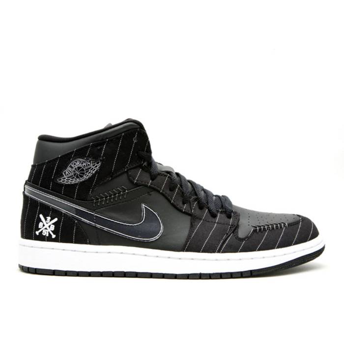 ナイキ　エアジョーダン Air Jordan 【 Jordan 1 Retro 'Barons - Away' Men Black/White-Silver-Dark Char 】 レトロ メンズ 黒色 ブラック