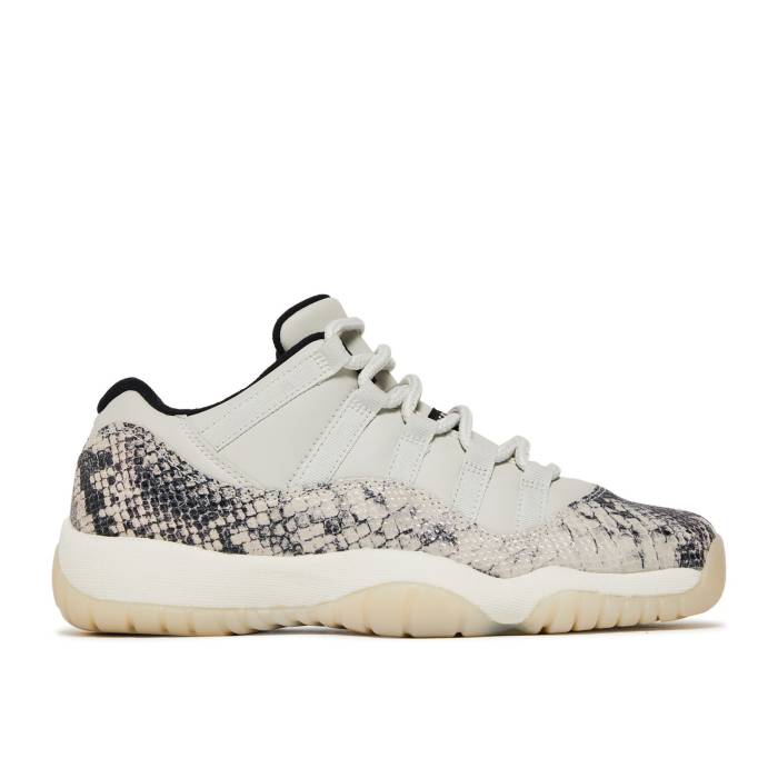 ナイキ　エアジョーダン Air Jordan 【 Jordan 11 Retro Low Gs 'Light Bone Snakeskin' Youth Light Bone/Light Bone-Black-Smoke Grey 】 レトロ ジュニア キッズ 灰色 グレー｜スニケス