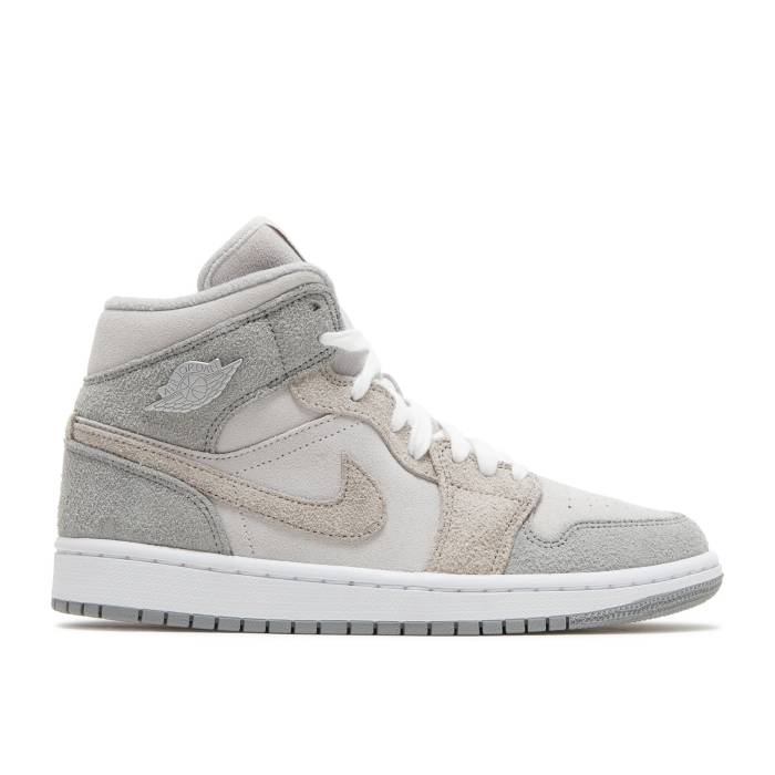 ナイキ　エアジョーダン Air Jordan 【 Wmns Jordan 1 Mid Se 'Particle Grey' Women Particle Grey/College Grey/Neutral Grey 】 ミッド レディース 灰色 グレー カレッジ 29,700円