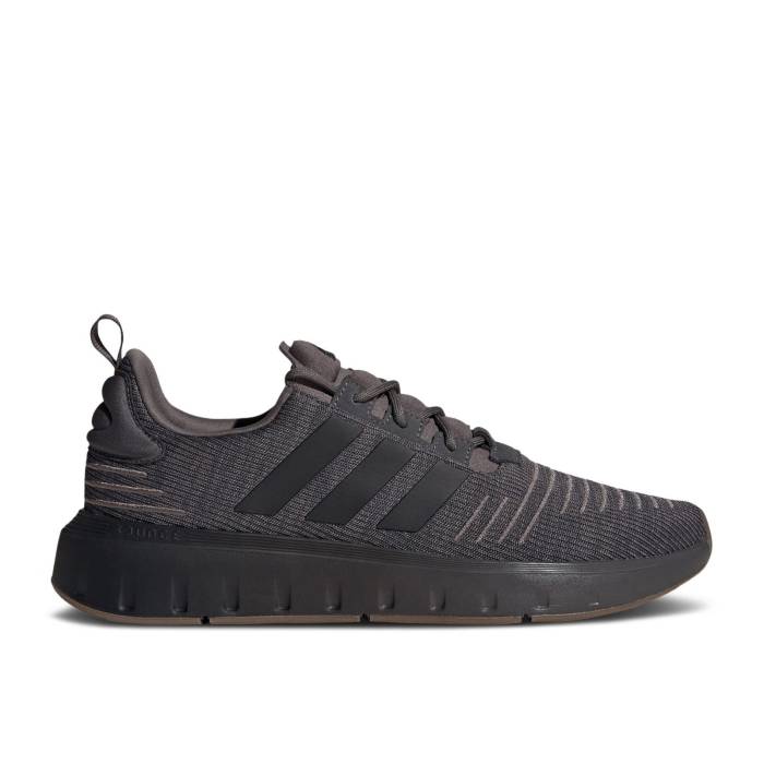 アディダス Adidas 【 Swift Run 'Charcoal Black Gum' Men Charcoal/Core Black/Gum 】 Swift ラン 黒色 ブラック メンズ チャコール コア 黒色 ブラック