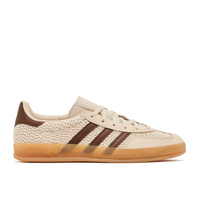 アディダス Adidas 【 Wmns Gazelle Indoor \u0027Crochet Pack - Sand Strata\u0027 Women Sand Strata/Preloved Brown/Gum 】 ガゼル 砂色・沙子 レディース 砂色・沙子 赤銅色 赤銅色