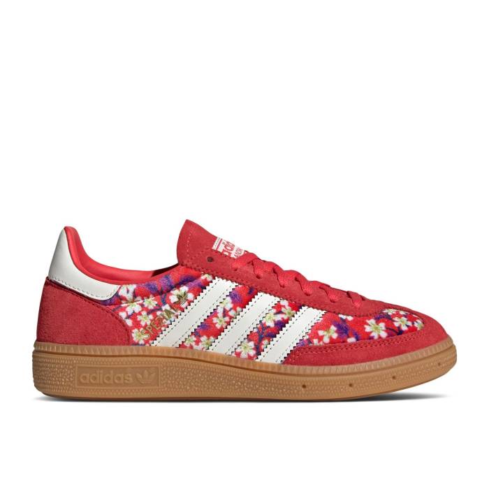 アディダス Adidas 【 Liberty London X Handball Spezial J \u0027Lucid Red\u0027 Youth Supplier Colour/Off White/Semi Lucid Red 】 ハンドボール スペシアル お坊っちゃん キッズ 白いこと 白いこと Red 赤・赤いこと
