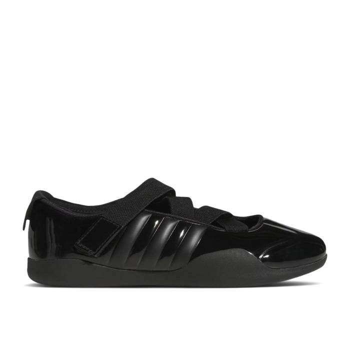 アディダス Adidas 【 Caroline Hu X Clot X Wmns Taekwondo Core Black Carbon Metallic Women Core Black/Carbon/Carbon Metallic 】 クロット 黒色 ブラック カーボン レディース コア 黒色 ブラック カーボン