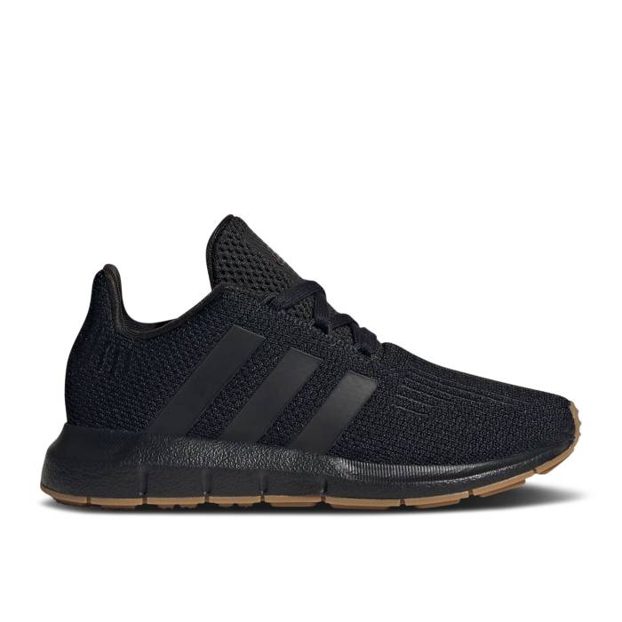 アディダス Adidas 【 Swift Run 1.0 Little Kid 'Black Gum' Youth Core Black/Core Black/Core Black 】 Swift ラン ジュニア キッズ コア 黒色 ブラック｜スニケス