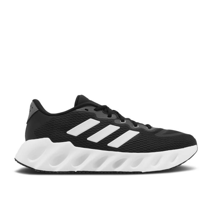 アディダス Adidas 【 Switch Run \u0027Black White\u0027 Men Core Black/Cloud White/Halo Silver 】 幽客 メンズ 中核グループ 黒いこと 黒いこと 白いこと 白いこと Silver しろがね色・しろがね色