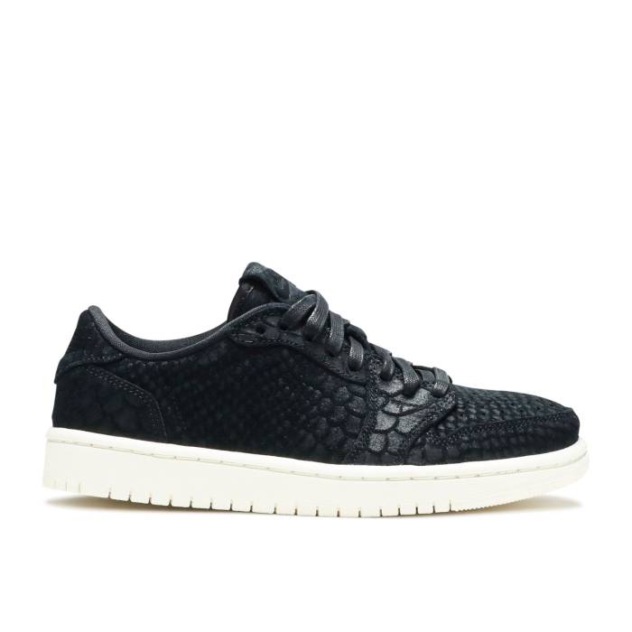 ナイキ エアジョーダン Air Jordan 【 Wmns Jordan 1 Retro Low \u0027Black Python\u0027 Women Black/Black-Sail 】 レトロ レディース 黒いこと 黒いこと