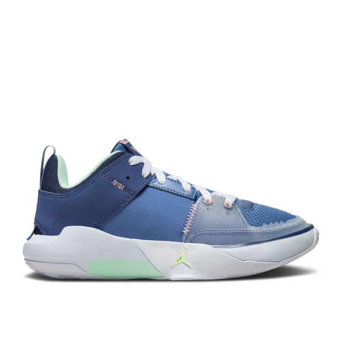 ナイキ エアジョーダン Air Jordan 【 Jordan One Take 5 ガウス \u0027Stone Blue\u0027 Youth Stone Blue/Mystic Navy/Midnight Navy/Bleached Coral 】 御坊っちゃん キッズ 青味 青み 紺色 米国海軍