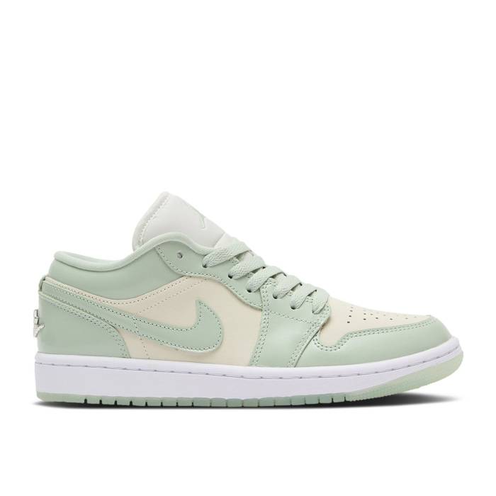 ナイキ エアジョーダン Air Jordan 【 Wmns Jordan 1 Low \u0027Seafoam Sail\u0027 Women Sail/Metallic Silver/White/Seafoam 】 レディース Silver しろがね色・しろがね色 白いこと 白いこと