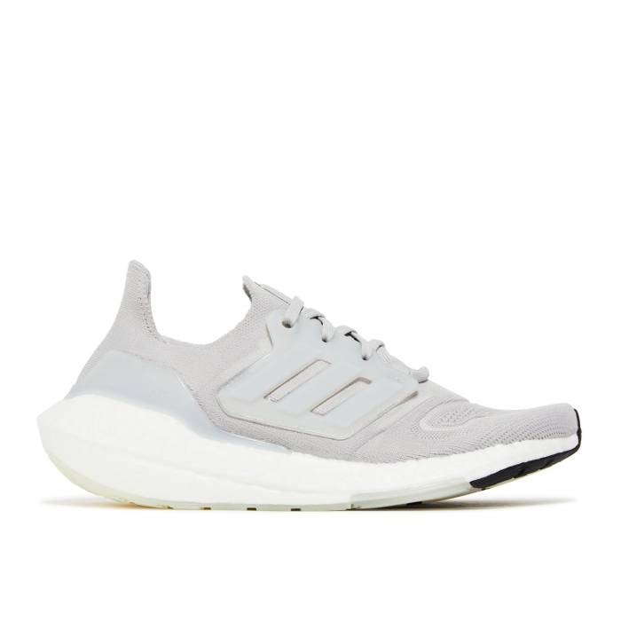 アディダス Adidas 【 Wmns Ultraboost 22 \u0027Triple Grey\u0027 Women Grey Two/Grey Two/Grey Two 】 レディース 薄墨色 薄墨色