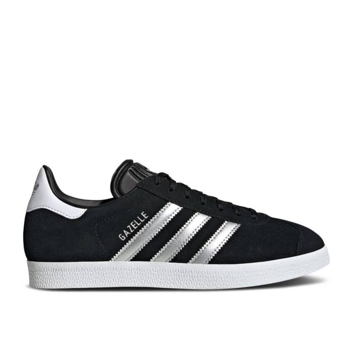 アディダス Adidas 【 Wmns Gazelle \u0027Black Silver Metallic\u0027 Women Core Black/Silver Metallic/Cloud White 】 ガゼル Silver しろがね色・しろがね色 レディース 中核グループ 黒いこと 黒いこと Silver しろがね色・しろがね色 白いこと 白いこと
