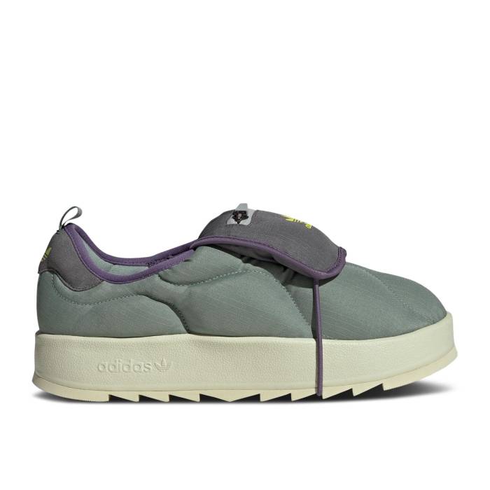 アディダス Adidas 【 Puffylette \u0027Silver Green\u0027 Men Silver Green/Grey Four/Sand Strata 】 メンズ Silver しろがね色・しろがね色 green 緑・緑であること 薄墨色 薄墨色 砂色・沙子