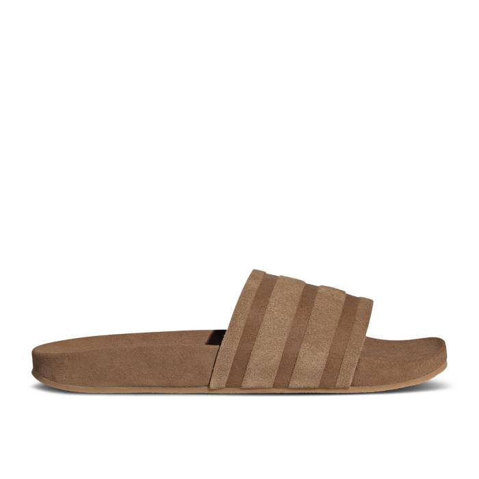 アディダス Adidas 【 Adilette Slides \u0027Suede Pack - Brown Desert\u0027 Men Brown Desert/Brown Desert/Gum 】 アディレッタ 赤銅色 赤銅色 メンズ 赤銅色 赤銅色