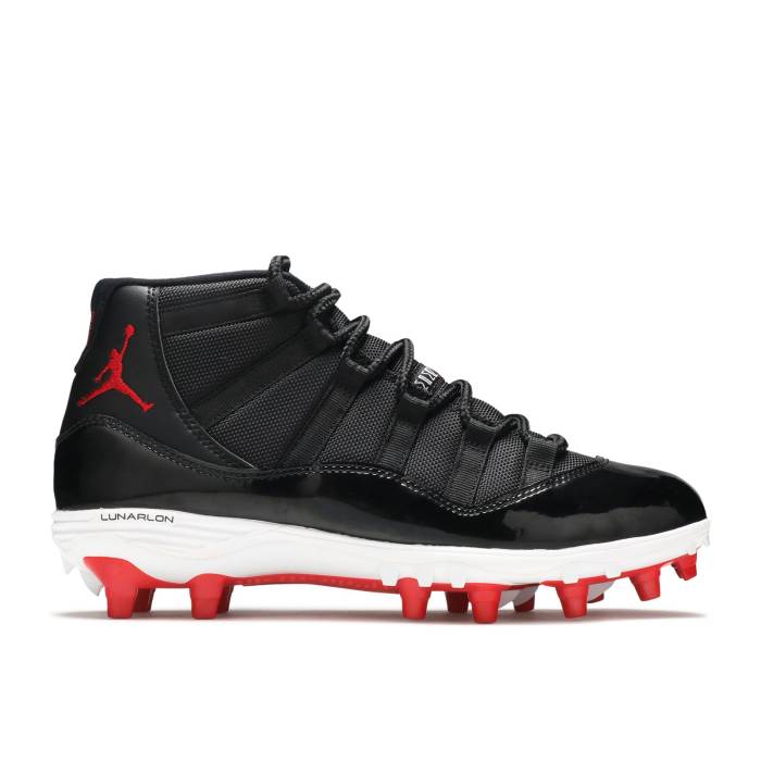 ナイキ　エアジョーダン Air Jordan 【 Jordan 11 Retro Cleat 'Bred' Men Black/University Red/White 】 レトロ メンズ 黒色 ブラック Red 赤・レッド 白色 ホワイト