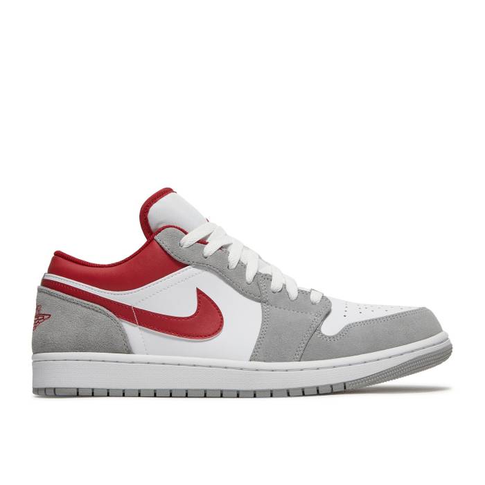 ナイキ エアジョーダン Air Jordan 【 Jordan 1 Low Se \u0027Light Smoke Grey Gym Red\u0027 Men Light Smoke Grey/White/Gym Red 】 薄墨色 薄墨色 メンズ 薄墨色 薄墨色 白いこと 白いこと Red 赤・赤いこと