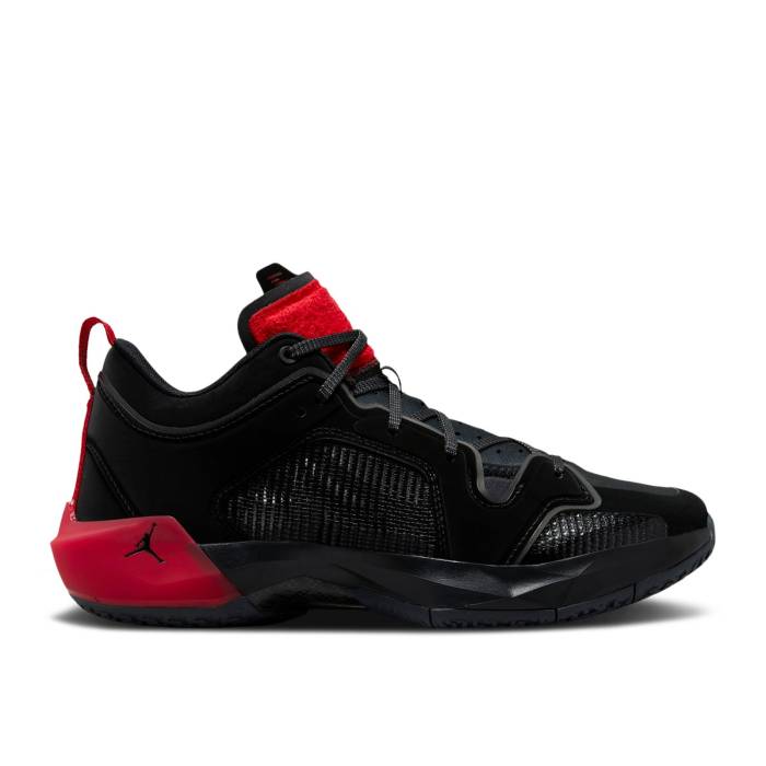 ナイキ エアジョーダン Air Jordan 【 Jordan 37 Low Pf \u0027Stunt\u0027 Men Black/University Red/Dark Grey/Metallic Gold 】 メンズ 黒いこと 黒いこと Red 赤・赤いこと 薄墨色 薄墨色 ゴールド