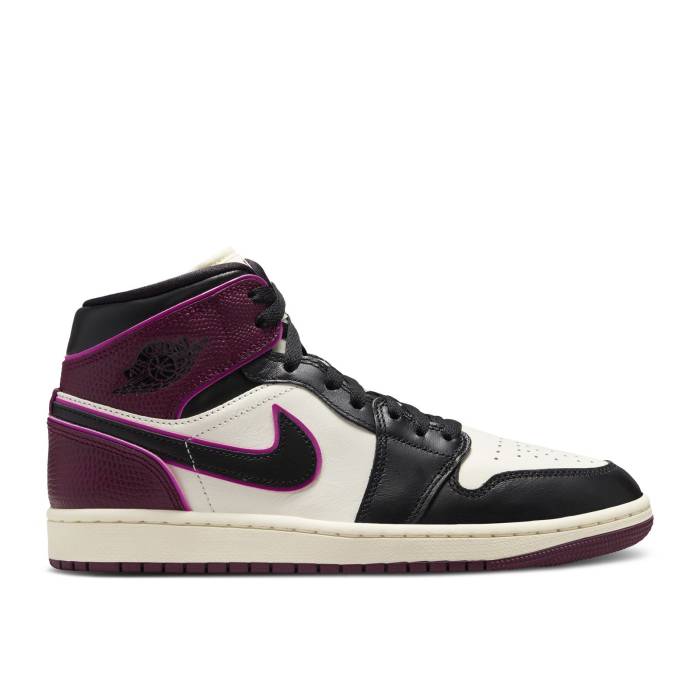 ナイキ エアジョーダン Air Jordan 【 Wmns Jordan 1 Mid Bordeaux Women Sail/Active Pink/Bordeaux/Black 】 ミッド レディース pink ピンク 黒色 ブラック