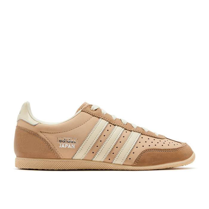 アディダス Adidas 【 Wmns Japan \u0027Warm Sandstone\u0027 Women Warm Sandstone/Cream White/Silver Metallic 】 レディース ウォーム 皮膚軟化剤 白いこと 白いこと Silver しろがね色・しろがね色