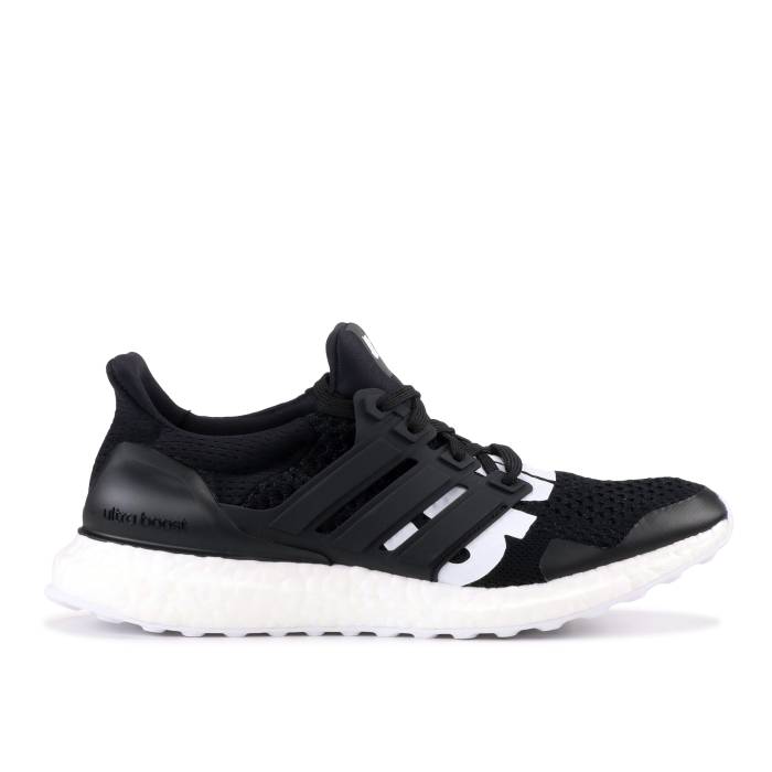 アディダス Adidas 【 Undefeated X Ultraboost 4.0 \u0027Black\u0027 Men Core Black/Core Black/Footwear White 】 アンディフィーテッド メンズ 中核グループ 黒いこと 黒いこと 白いこと 白いこと