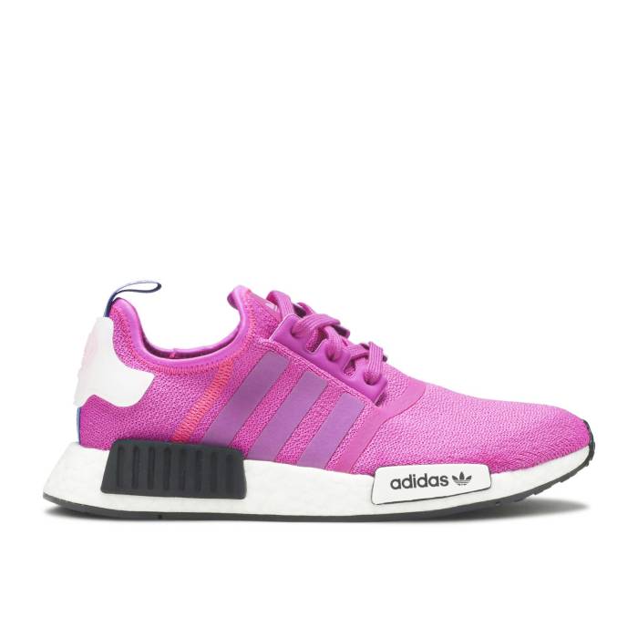アディダス Adidas 【 Wmns Nmd_R1 \u0027Vivid Pink\u0027 Women Vivid Pink/Vivid Pink/Shock Pink 】 レディース pink さくら色 ぼうぜん自失