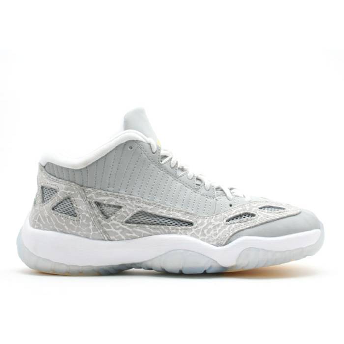 ナイキ エアジョーダン Air Jordan 【 Jordan 11 Retro Low Ie \u0027Silver\u0027 Men Silver/Zest-White 】 レトロ メンズ Silver しろがね色・しろがね色