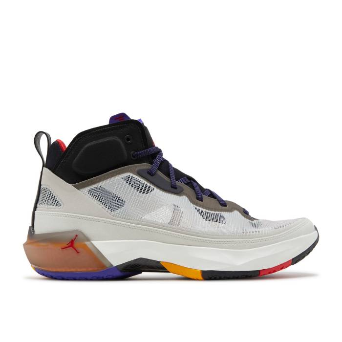 ナイキ　エアジョーダン Air Jordan 【 Jordan 37 'Beyond Borders' Men Light Bone/Black/Dark Concord/Fire Red 】 メンズ 黒色 ブラック コンコルド・コンコード ファイア Red 赤・レッド