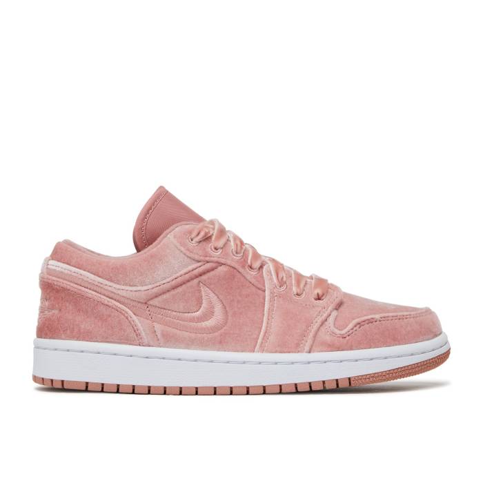 ナイキ エアジョーダン Air Jordan 【 Wmns Jordan 1 Low Se \u0027Pink Velvet\u0027 Women Rust Pink/Rust Pink/White 】 レディース pink サクラ色 白いこと 白いこと