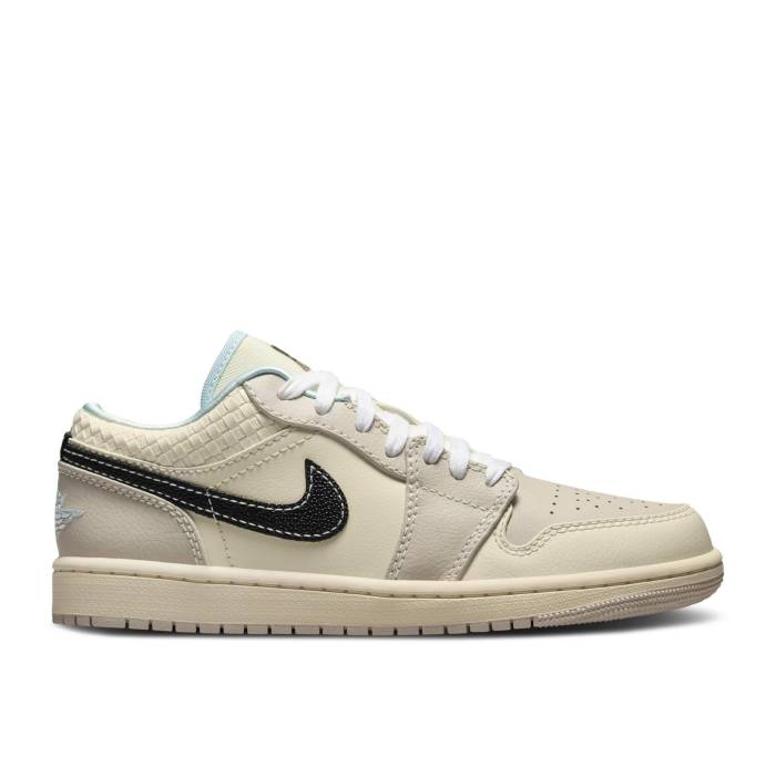 ナイキ エアジョーダン Air Jordan 【 Jordan 1 Low Se \u0027Sanddrift Glacier Blue\u0027 Women Sanddrift/Black/Muslin/Glacier Blue/Coconut Milk 】 レディース 黒いこと 黒いこと 青碧 青碧