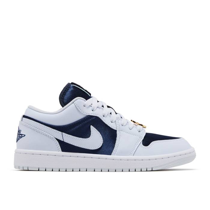 ナイキ　エアジョーダン Air Jordan 【 Wmns Jordan 1 Low Se 'Midnight Navy Gold Charms' Women Football Grey/White/Gym Red/Midnight Navy 】 紺色 ネイビー ゴールド レディース フットボール 灰色 グレー 白色 ホワイト