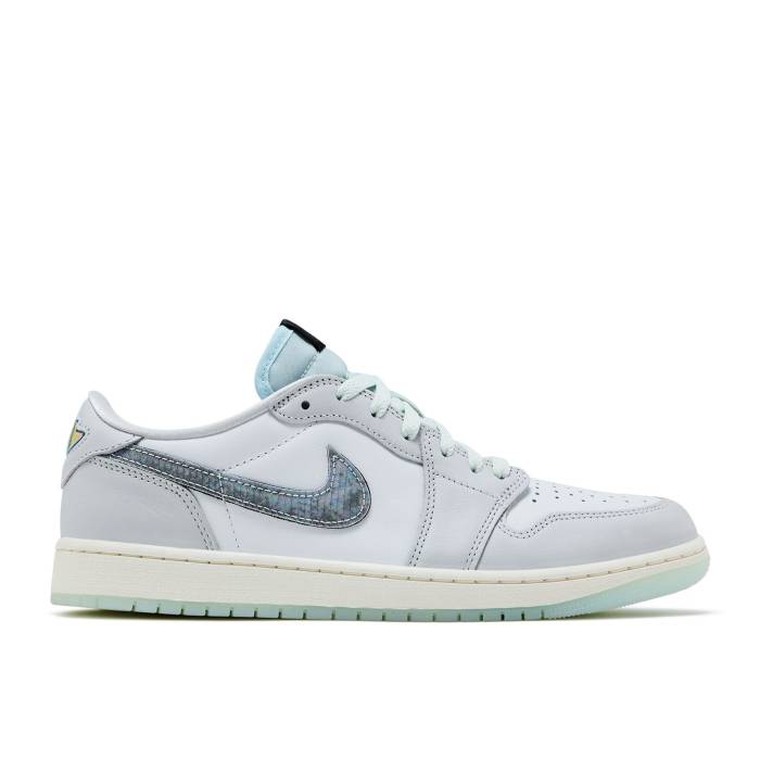 ナイキ エアジョーダン Air Jordan 【 Jordan 1 Low Og \u0027Year Of The Snake\u0027 Men Summit White/Summit White/Photon Dust/Barely Green 】 メンズ 白いこと 白いこと green 緑・緑であること