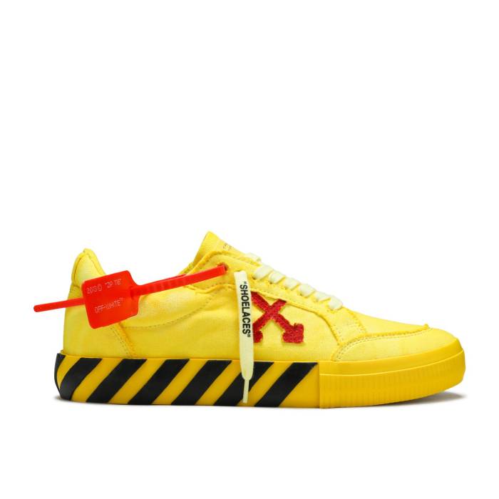 象牙色 Off-White 【 Vulc Sneaker \u0027Yellow Red\u0027 Men Yellow/Red 】 靴 スニーカー メンズ yellow 黄味がかった・黄色 Red 赤・赤いこと