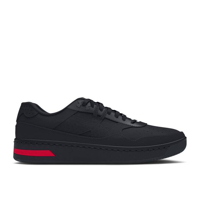 アンダーアーマー Under Armour 【 Court 96 \u0027Black\u0027 Men Black 】 厚地の外套 メンズ 黒いこと 黒いこと