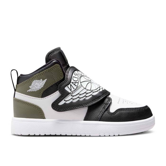 ナイキ エアジョーダン Air Jordan 【 Sky Jordan 1 Ps \u0027Black Toe Medium Olive\u0027 Youth Black/Medium Olive/White 】 天の原 お坊っちゃん キッズ 黒いこと 黒いこと olive オリーブ 白いこと 白いこと
