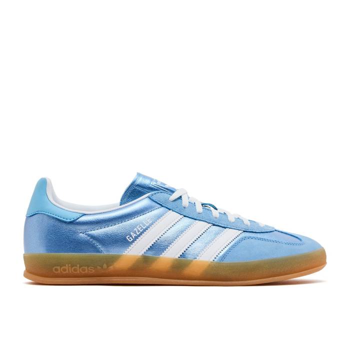 アディダス Adidas 【 Wmns Gazelle Indoor \u0027Blue Metallic Gum\u0027 Women Blue/Cloud White/Gum 】 ガゼル レディース 青み 青色 白いこと 白いこと