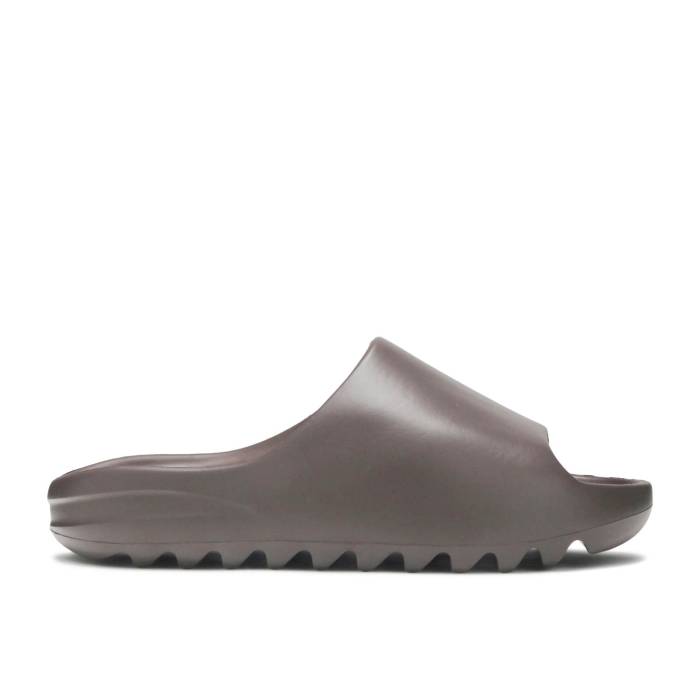 アディダス Adidas 【 Yeezy Slides \u0027Soot\u0027 Men Soot/Soot/Soot 】 メンズ
