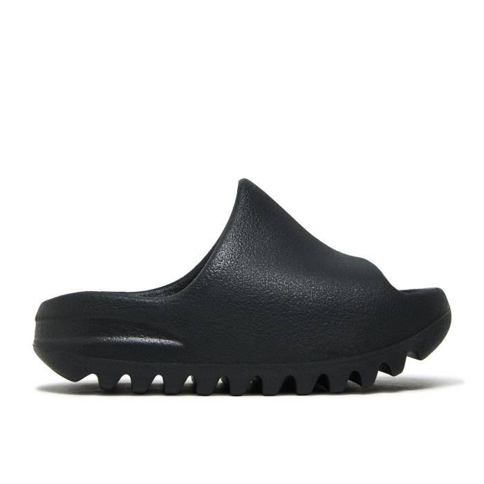 アディダス Adidas 【 Yeezy Slides Kids \u0027Onyx\u0027 Youth Onyx/Onyx/Onyx 】 お坊っちゃん キッズ
