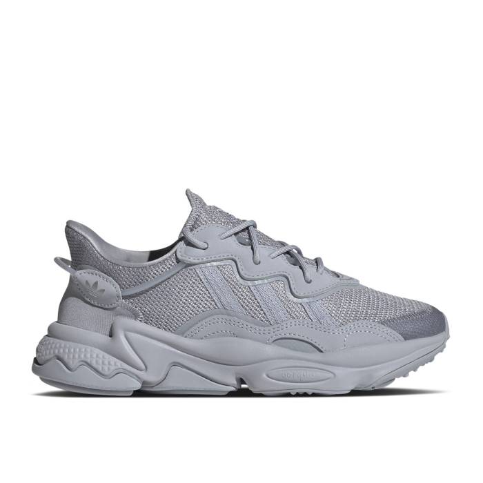 アディダス Adidas 【 Wmns Ozweego \u0027Halo Silver\u0027 Women Halo Silver/Halo Silver/Silver Metallic 】 レディース Silver しろがね色・しろがね色
