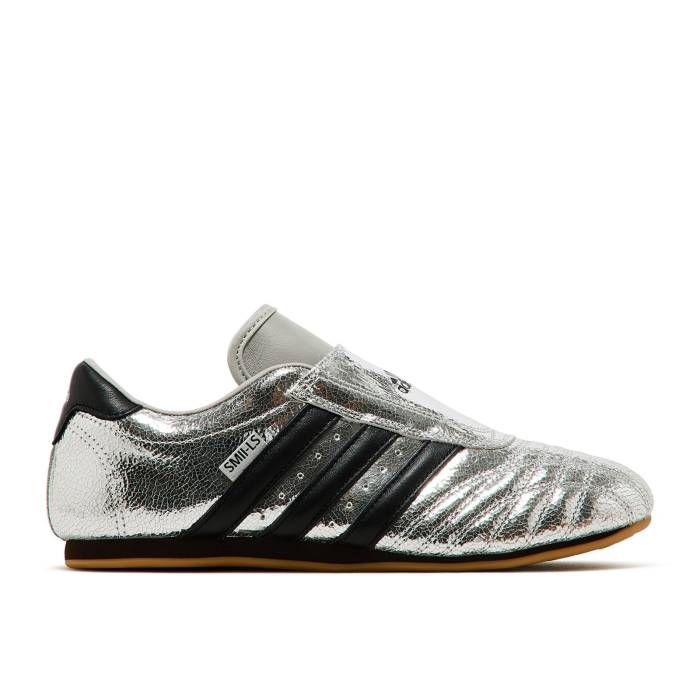 アディダス Adidas 【 Wmns Taekwondo \u0027Silver Metallic Black\u0027 Women Silver Metallic/Core Black/Gum 】 レディース Silver しろがね色・しろがね色 中核グループ 黒いこと 黒いこと