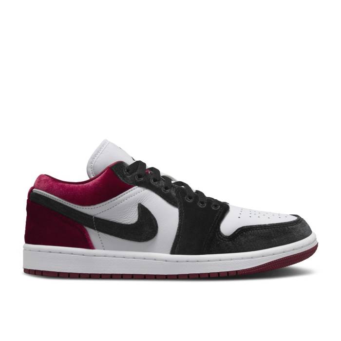 ナイキ　エアジョーダン Air Jordan 【 Wmns Jordan 1 Low 'Velvet Black Toe' Women Black/Black/White/Gym Red 】 黒色 ブラック レディース 黒色 ブラック 白色 ホワイト Red 赤・レッド