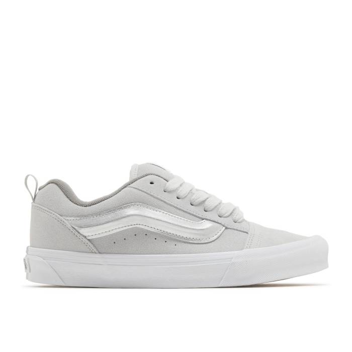 ヴァンズ Vans 【 Knu-Skool 'Metallic Silver' Men Metallic Silver/True White 】 メンズ Silver 銀色・シルバー 白色 ホワイト|スニケス