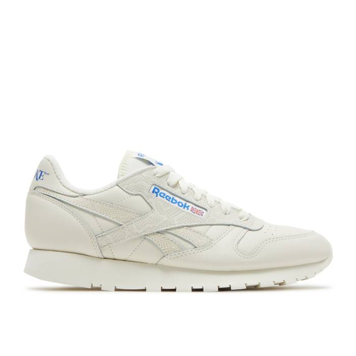 リーボック Reebok 【 Awake Ny X Classic Leather \u0027White Snakeskin\u0027 Men Sandtrap/Chalk/Sandtrap 】 古典派音楽 なめし革 メンズ
