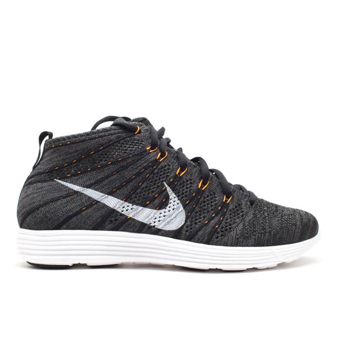 ナイキ Nike 【 Lunar Flyknit Chukka \u0027Midnight Fog\u0027 Men Mid Fog/White-Ttl Orng-White 】 ルーナー・ルナー 飛球編み物 チャッカ メンズ ミッド