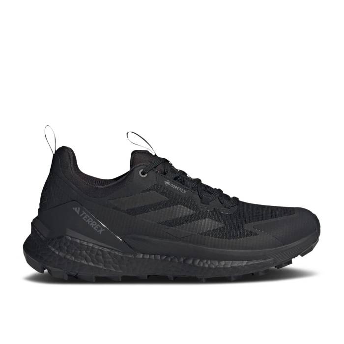 アディダス Adidas 【 Terrex Free Hiker 2.0 Low Gore-Tex \u0027Black Grey\u0027 Men Core Black/Core Black/Grey Four 】 無償性 ゴアテックス メンズ 中核グループ 黒いこと 黒いこと 薄墨色 薄墨色